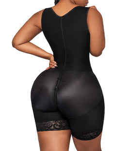 Faja colombiana para caderas anchas con ajuste anatómico, diseñada para moldear la cintura, controlar el abdomen y adaptarse cómodamente a siluetas con curvas.